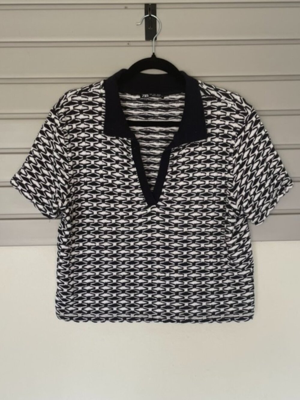Zara Black and White Patterned Crop Top